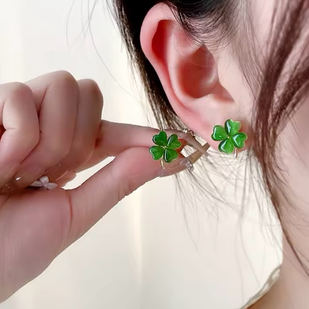 Vibrant Green Clover Earrings Jewelry